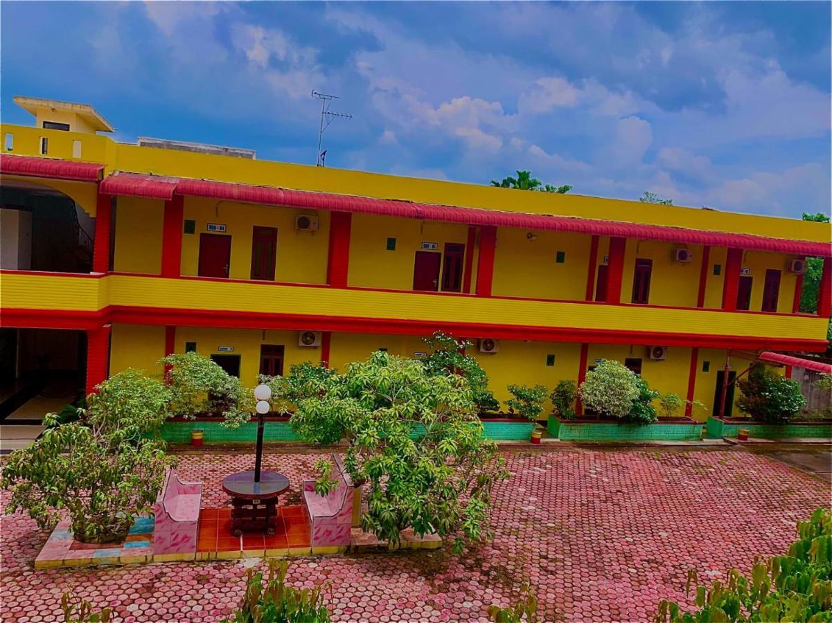Hotel Rembulan Tebing Tinggi Екстериор снимка